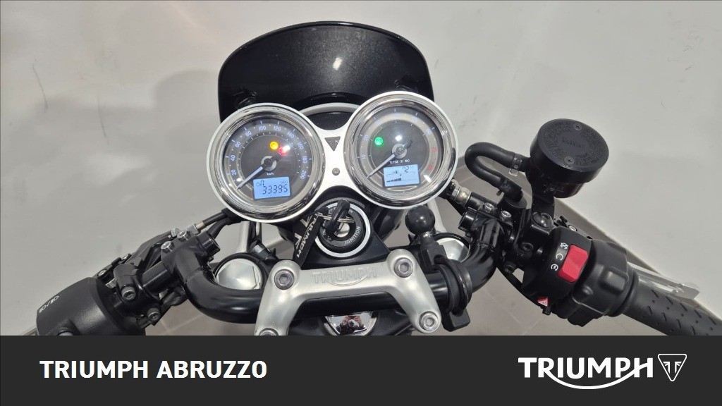 TRIUMPH Street Cup 900 