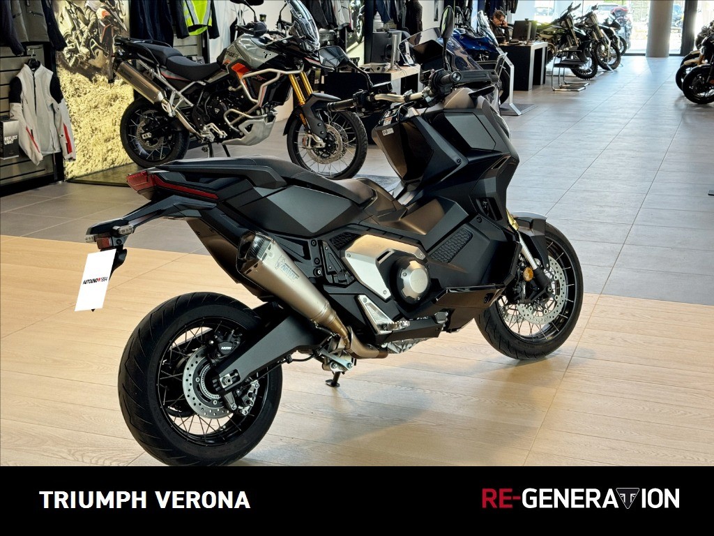 HONDA X-ADV 750 DCT Abs