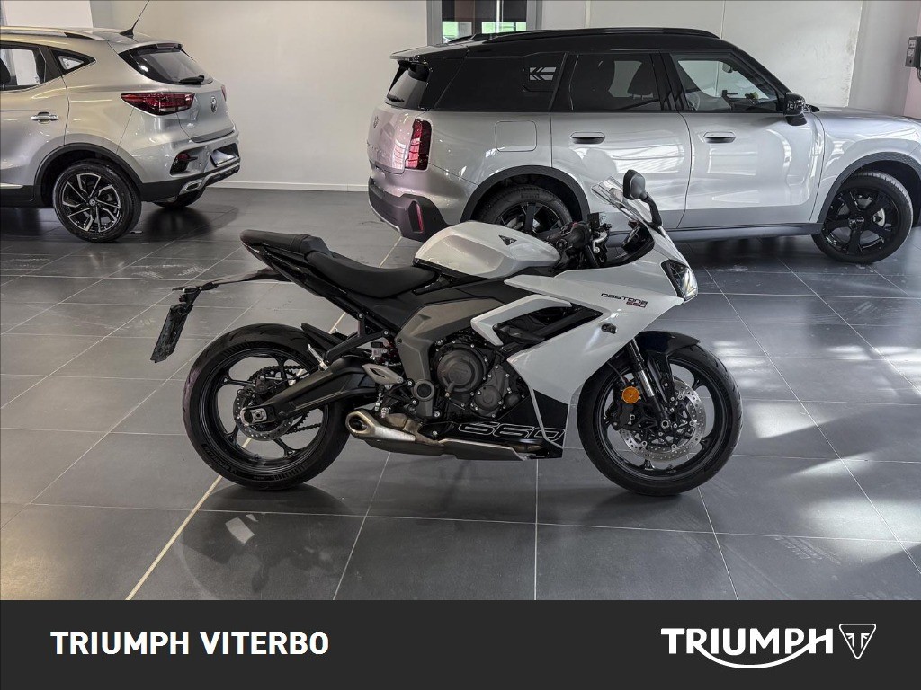 TRIUMPH Daytona 600 