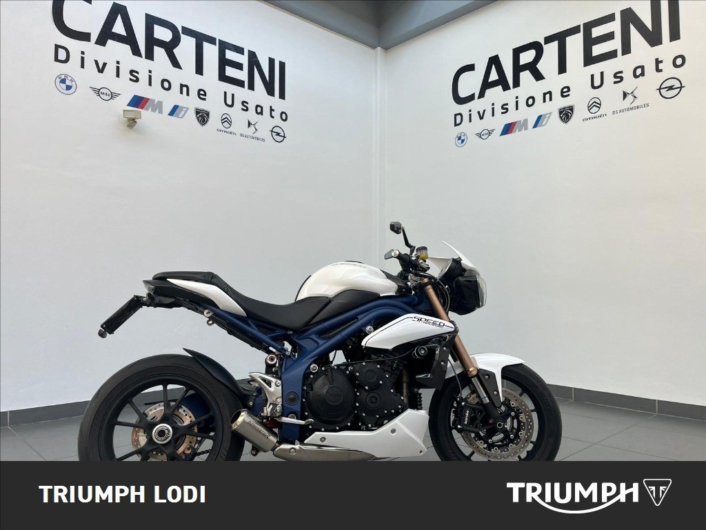 TRIUMPH Speed Triple 1050 SE
