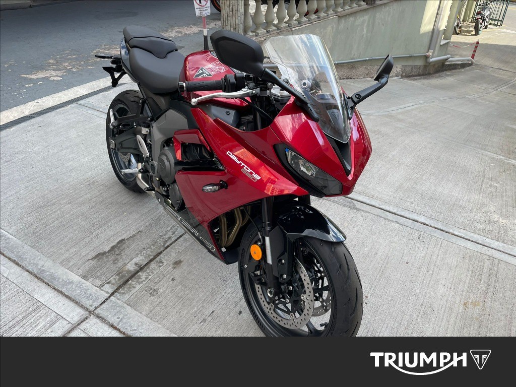 TRIUMPH Daytona 660 Abs #1