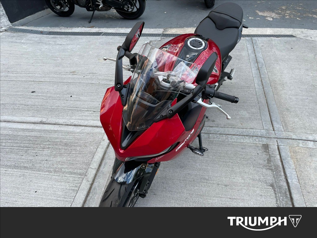TRIUMPH Daytona 660 Abs #3