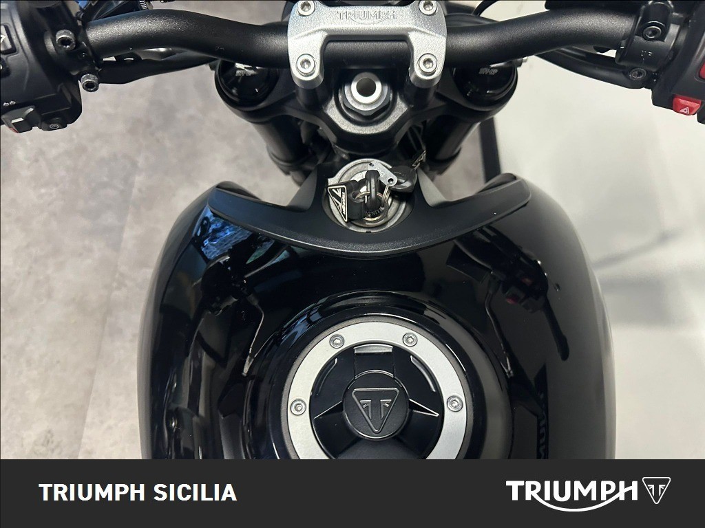 TRIUMPH Trident 660 Jet Black Abs