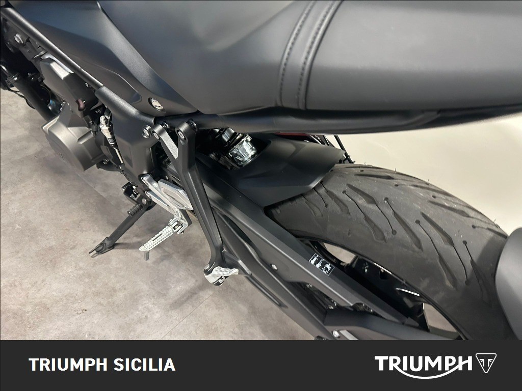 TRIUMPH Trident 660 Jet Black Abs