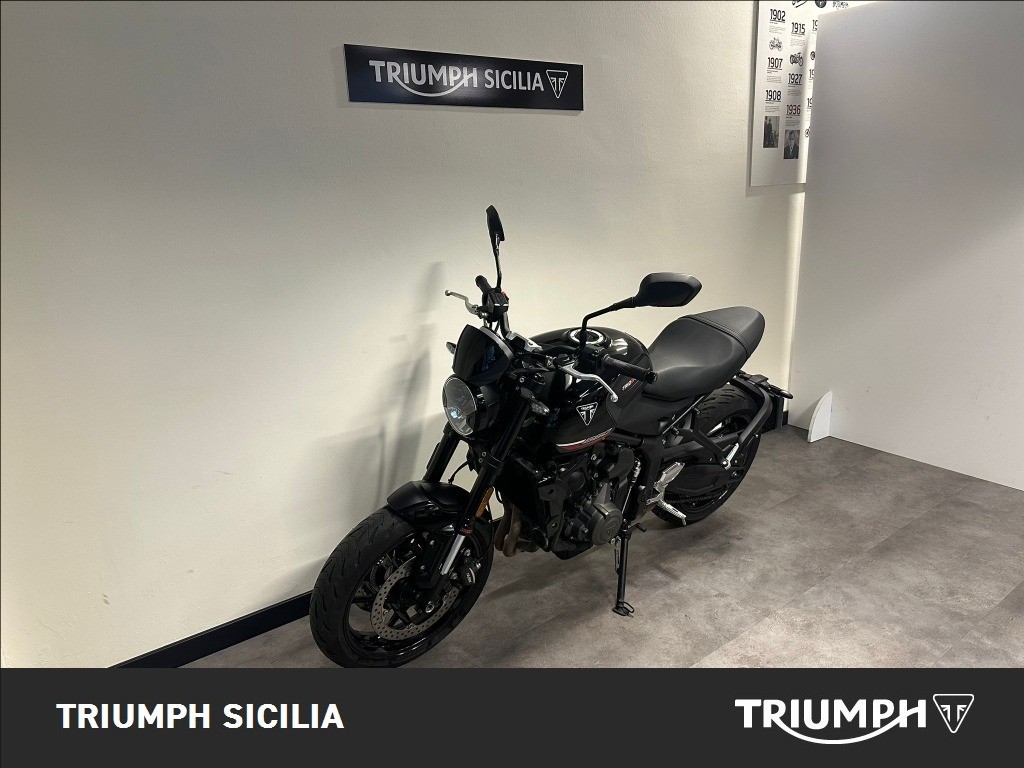 TRIUMPH Trident 660 Jet Black Abs #4