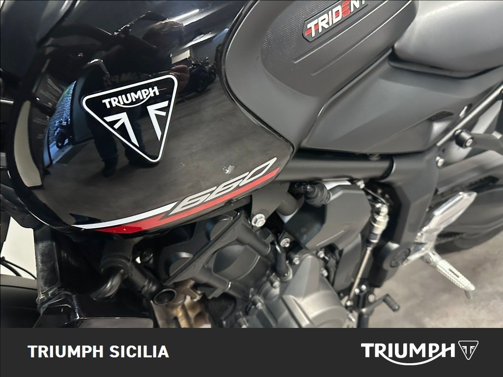 TRIUMPH Trident 660 Jet Black Abs #7