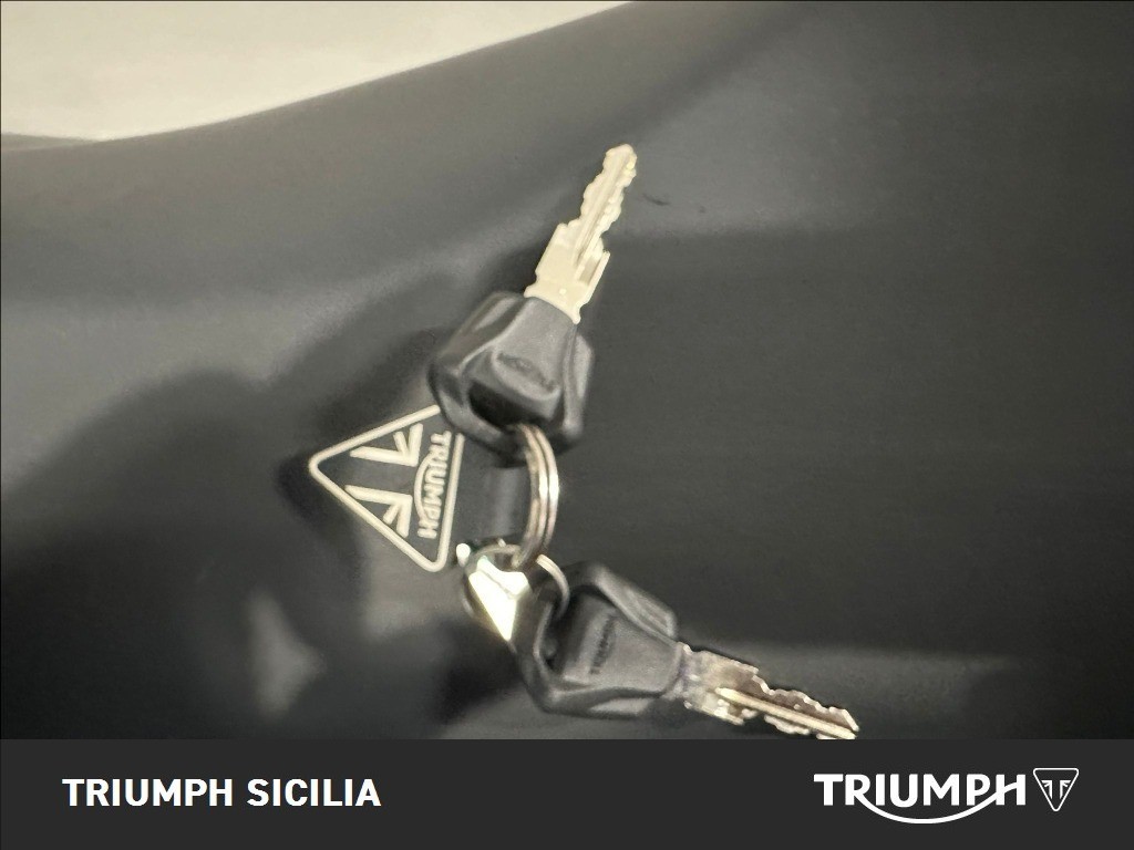 TRIUMPH Trident 660 Jet Black Abs #9