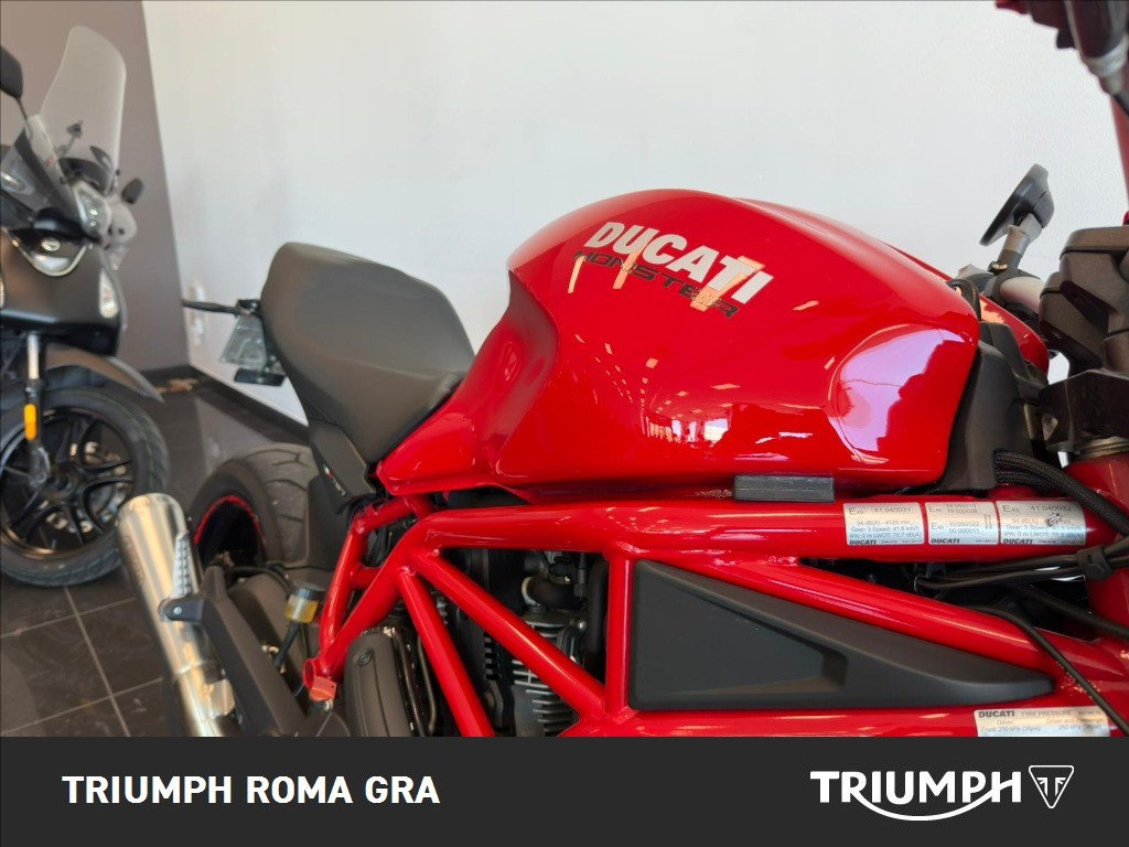 DUCATI Monster 797 plus Red