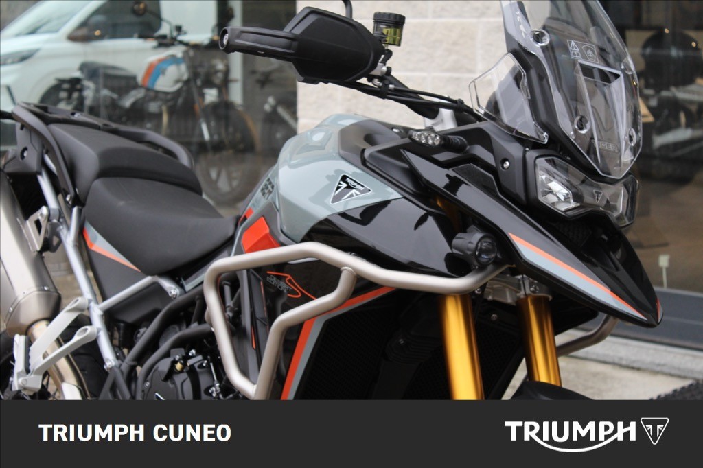 TRIUMPH Tiger 900 Desert Edition