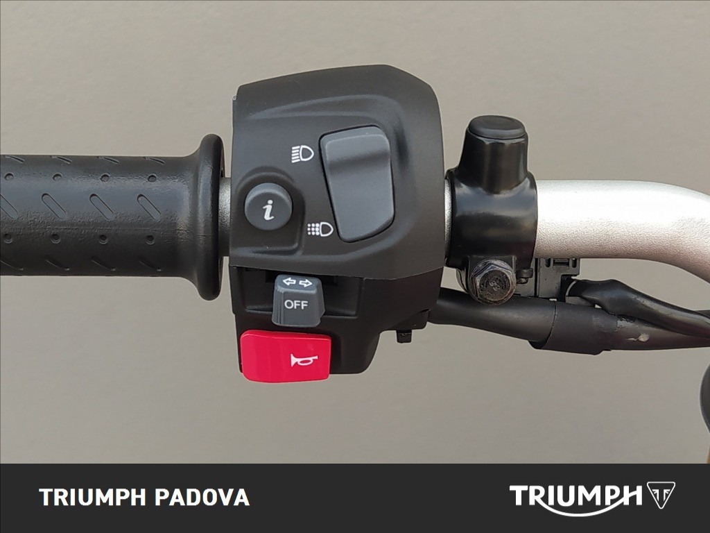 TRIUMPH Speed 400 Abs