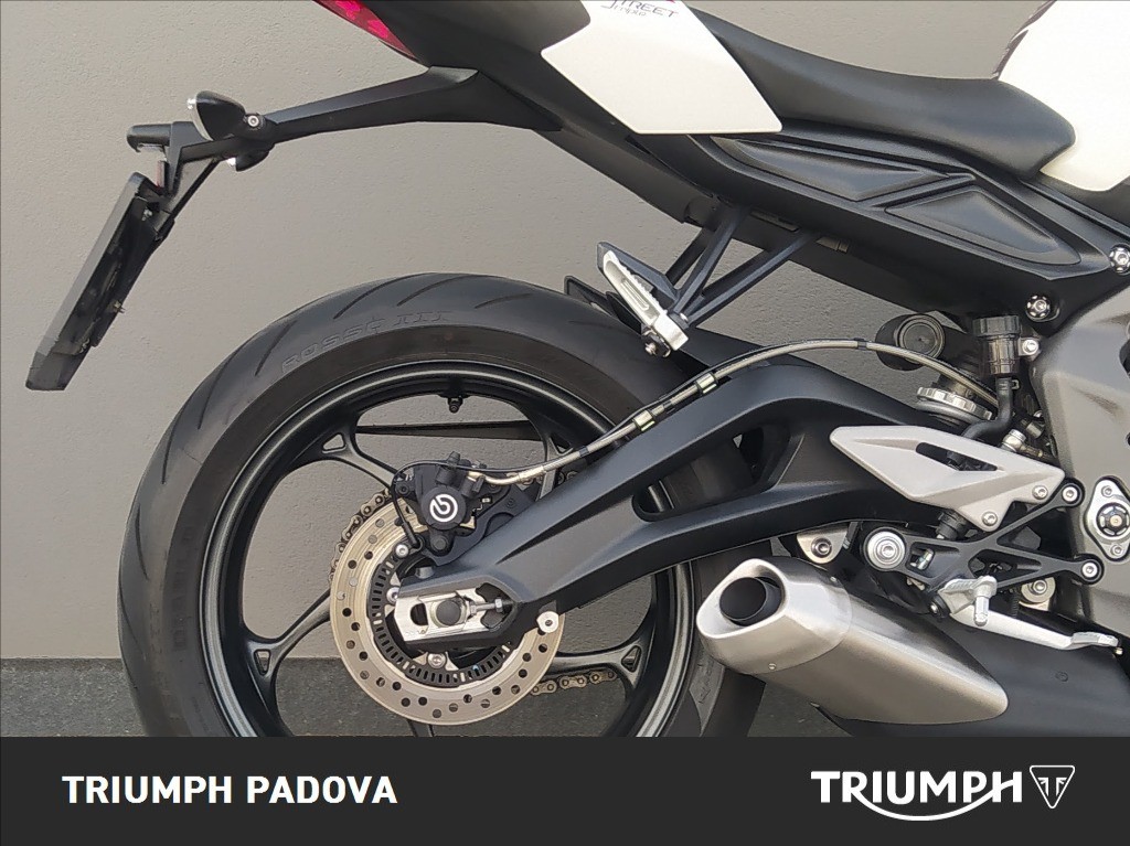 TRIUMPH Street Triple 660 S A2