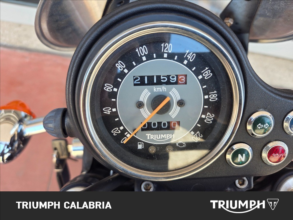 TRIUMPH Bonneville 865 T100 