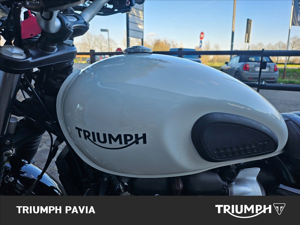 TRIUMPH Street Scrambler 900 