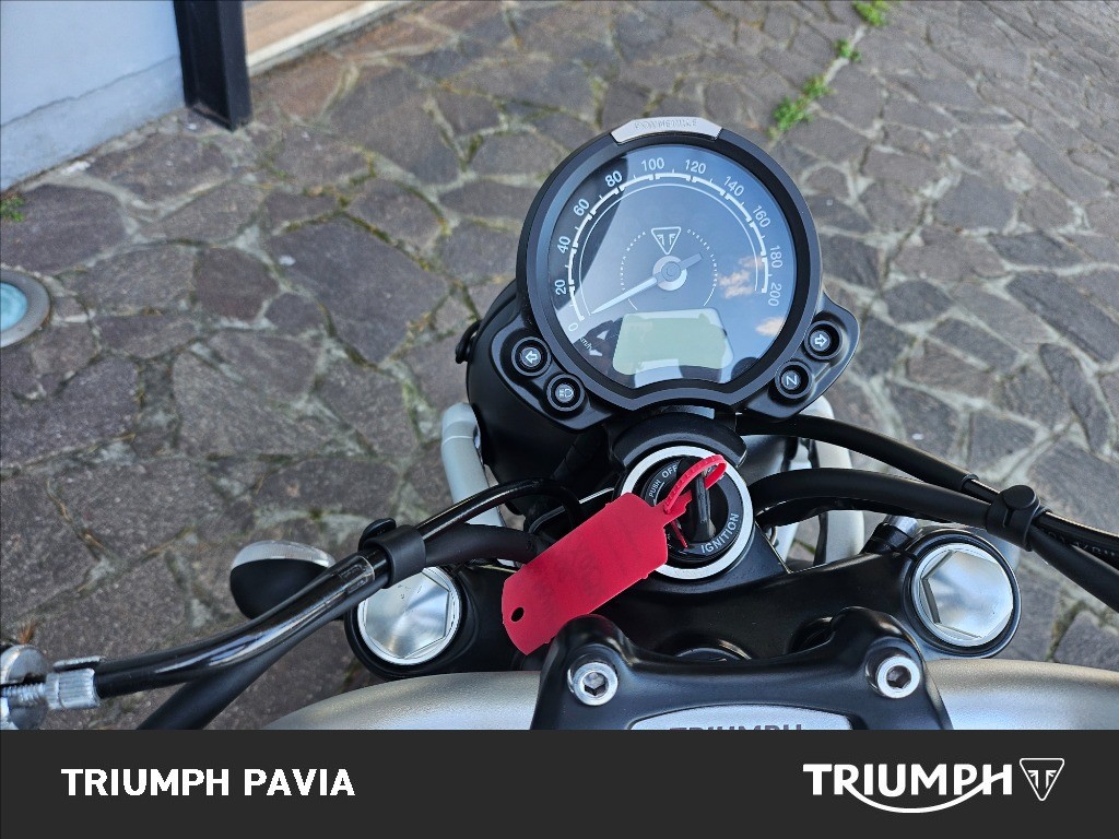 TRIUMPH Street Scrambler 900 