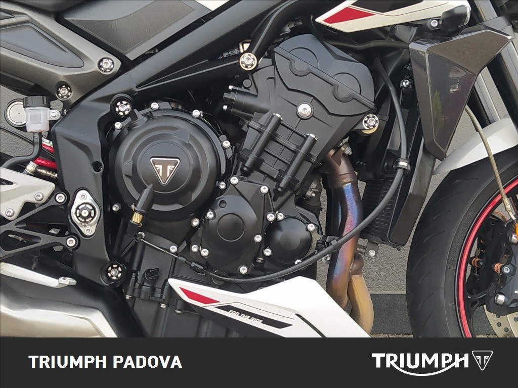 TRIUMPH Street Triple 765 R #2