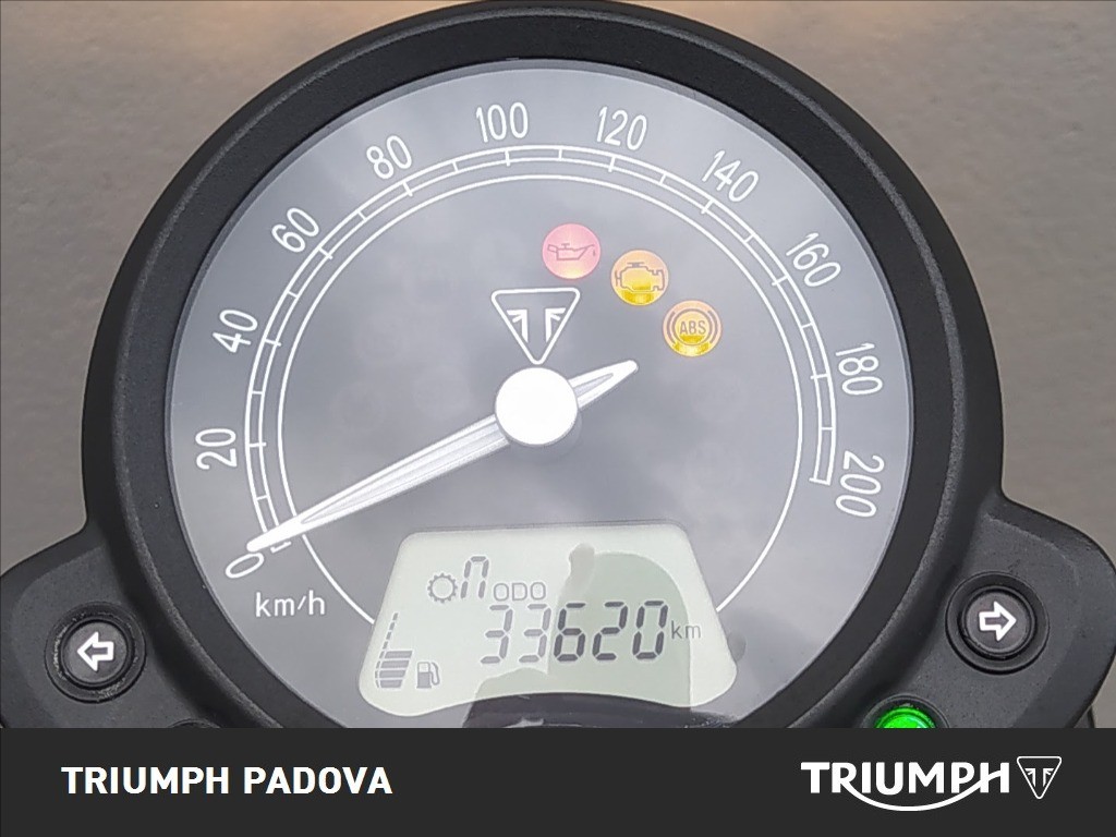 TRIUMPH Street Twin 900 