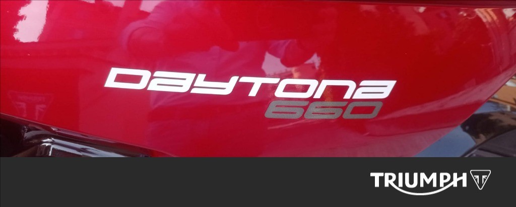 TRIUMPH Daytona 660 Abs #3
