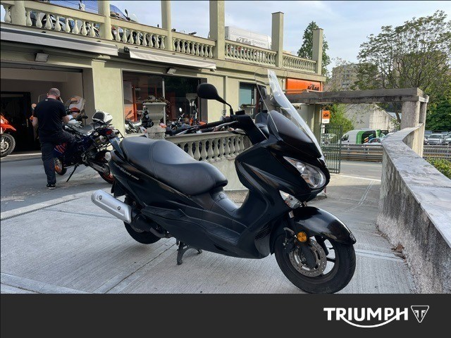 SUZUKI Burgman 200 UH #1