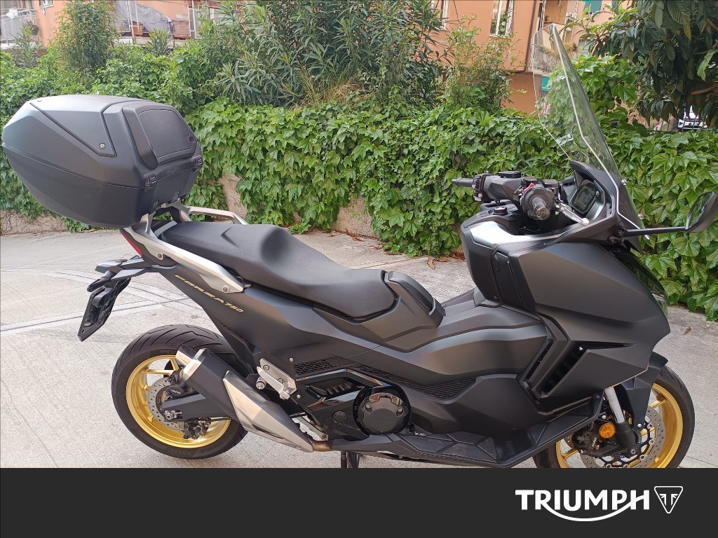 HONDA Forza 750 DCT Urban Abs #1