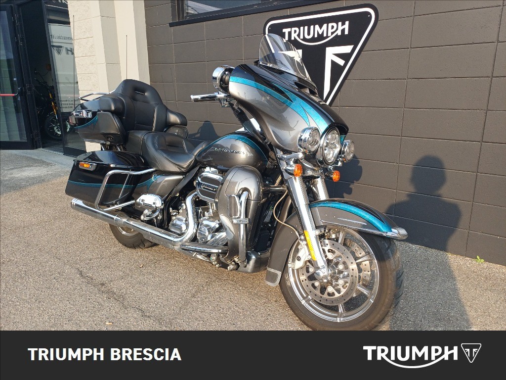 HARLEY-DAVIDSON CVO 1800 Ultra Limited 