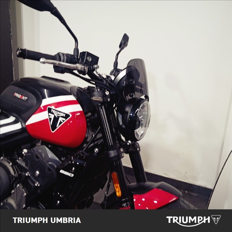 TRIUMPH Trident 660 Diablo Red / Sapphire Black Abs
