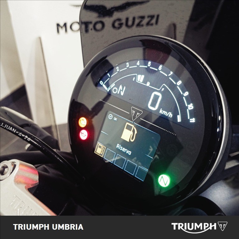 TRIUMPH Trident 660 Diablo Red / Sapphire Black Abs