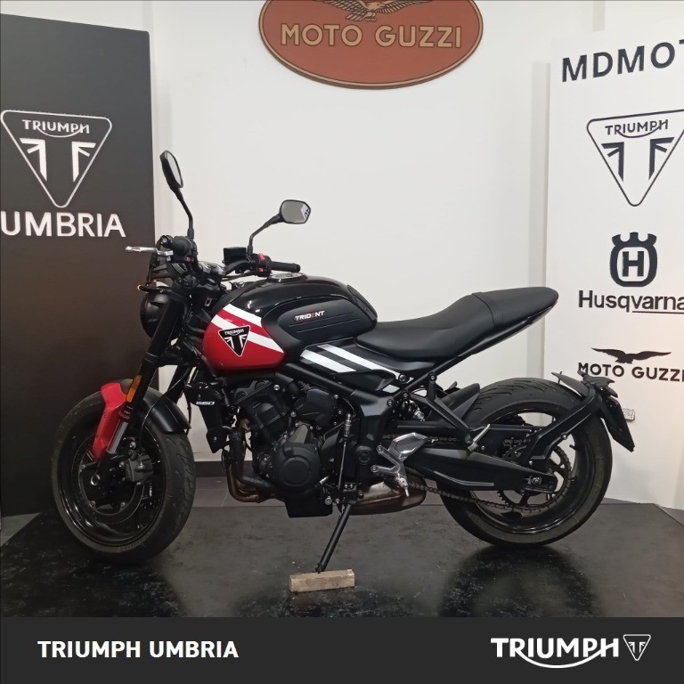TRIUMPH Trident 660 Diablo Red / Sapphire Black Abs