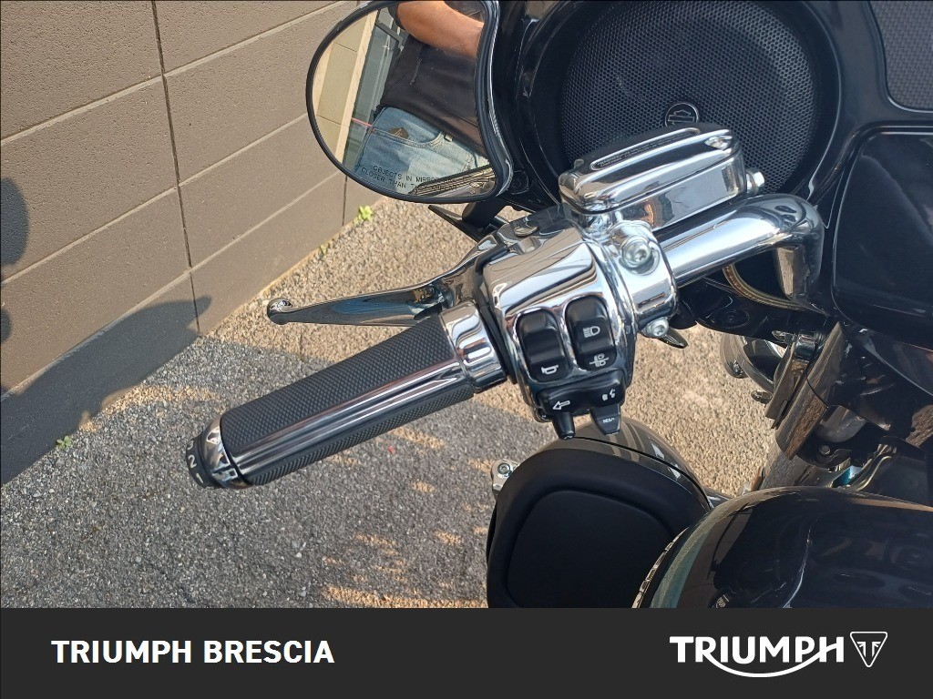 HARLEY-DAVIDSON CVO 1800 Ultra Limited 