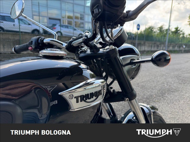 TRIUMPH Bonneville 900 T100 E5
