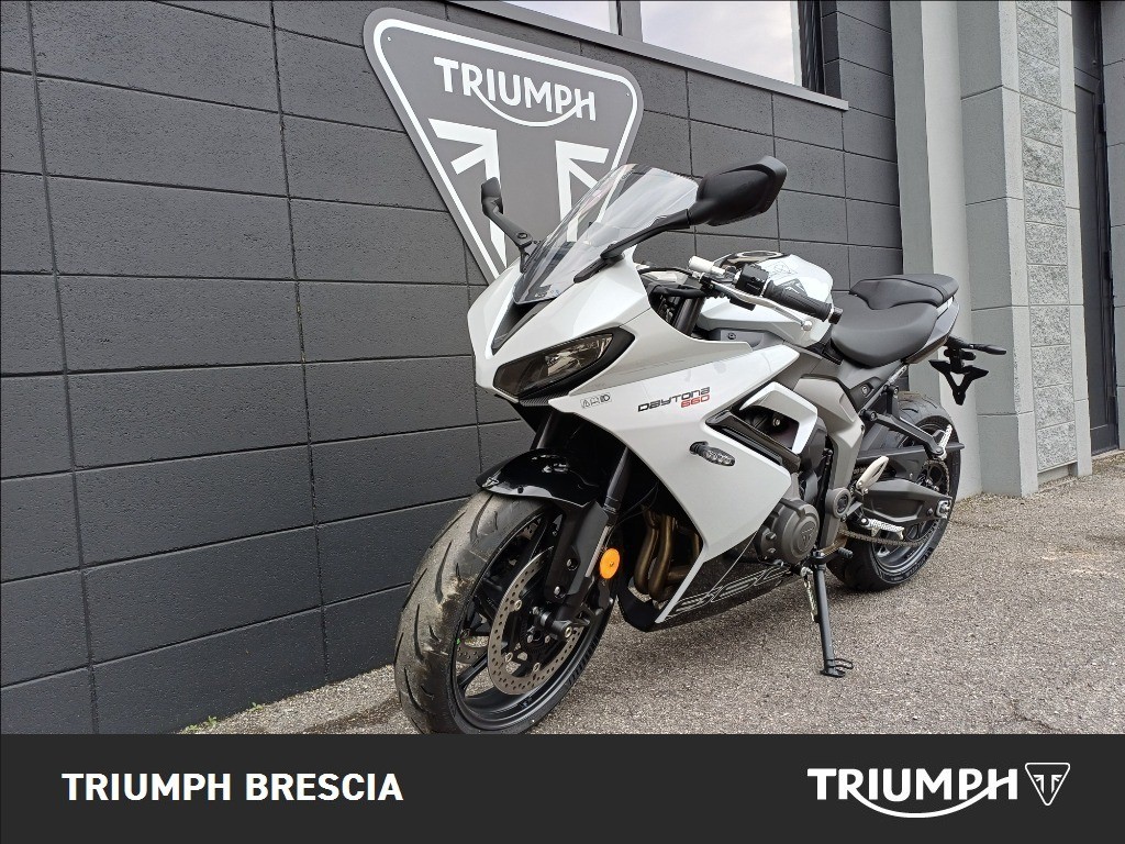 TRIUMPH Daytona 660 Abs