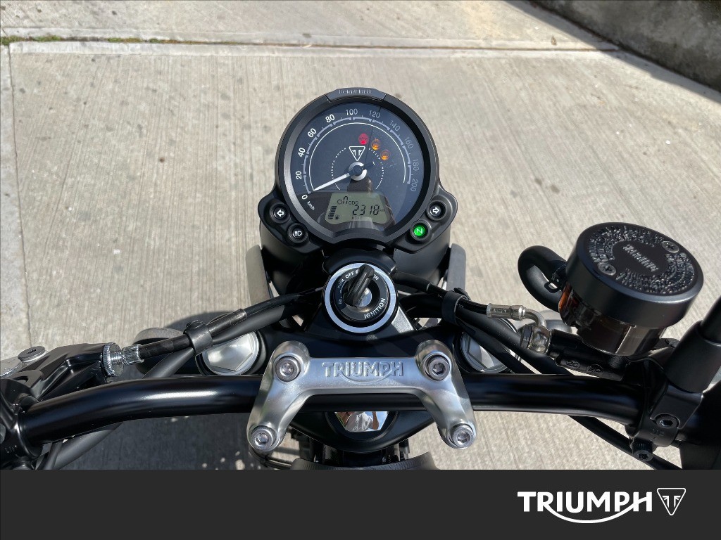 TRIUMPH Street Twin 900 