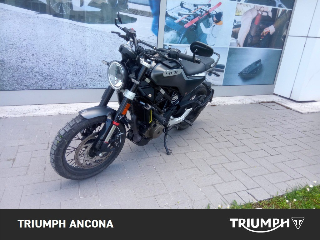 HUSQVARNA Svartpilen 401 4T