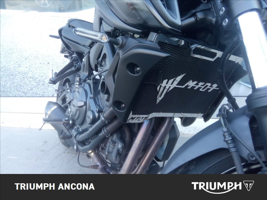 YAMAHA MT-07 690 Abs