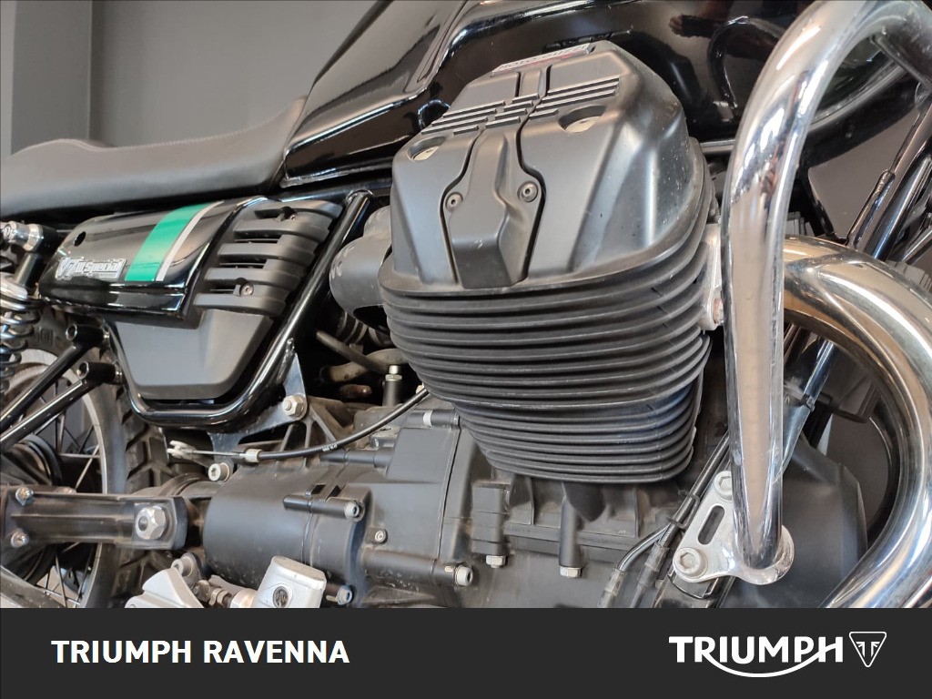 MOTO GUZZI V7 II 750 Special Abs