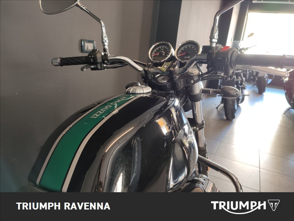 MOTO GUZZI V7 II 750 Special Abs