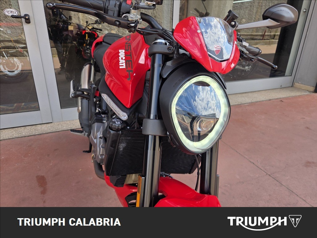 DUCATI Monster 937 plus Red