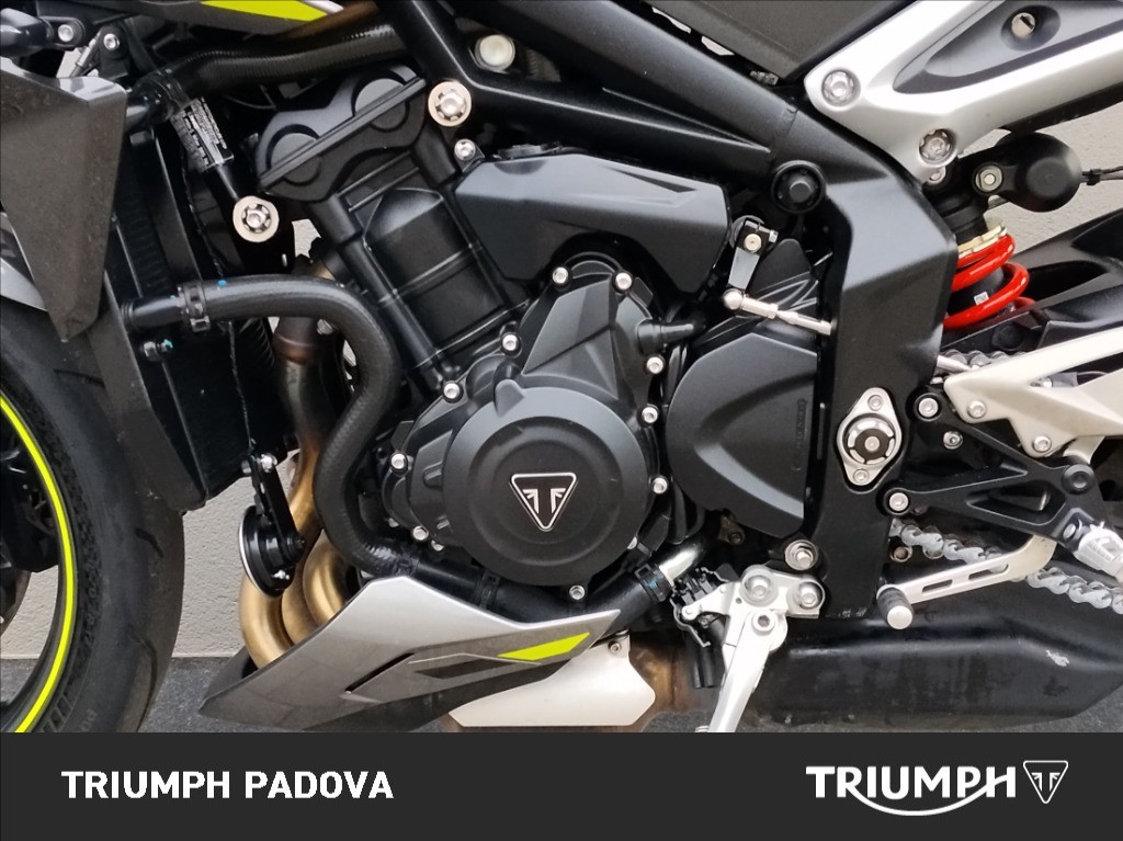 TRIUMPH Street Triple 765 R