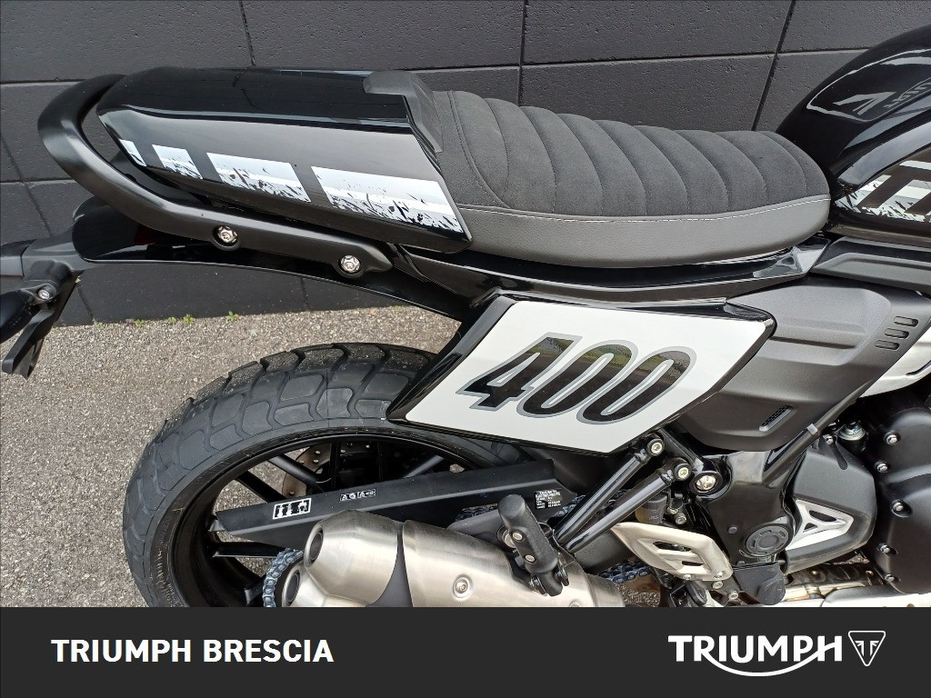 TRIUMPH Tracker 400 Phantom Black Abs