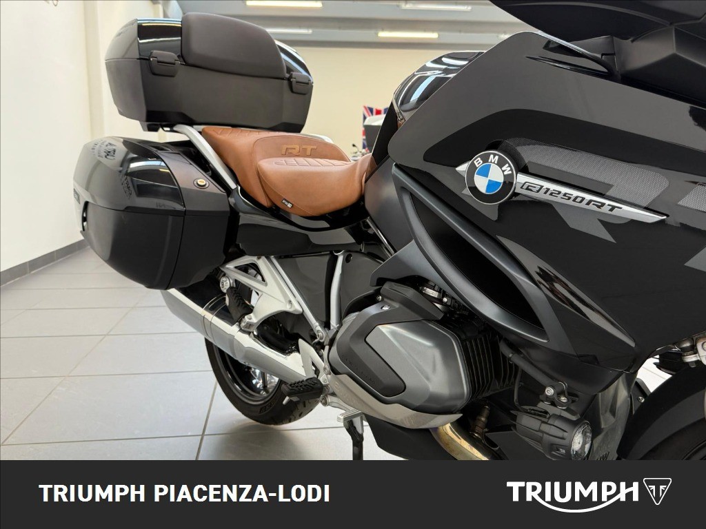 BMW R 1250 RT Triple Black Abs