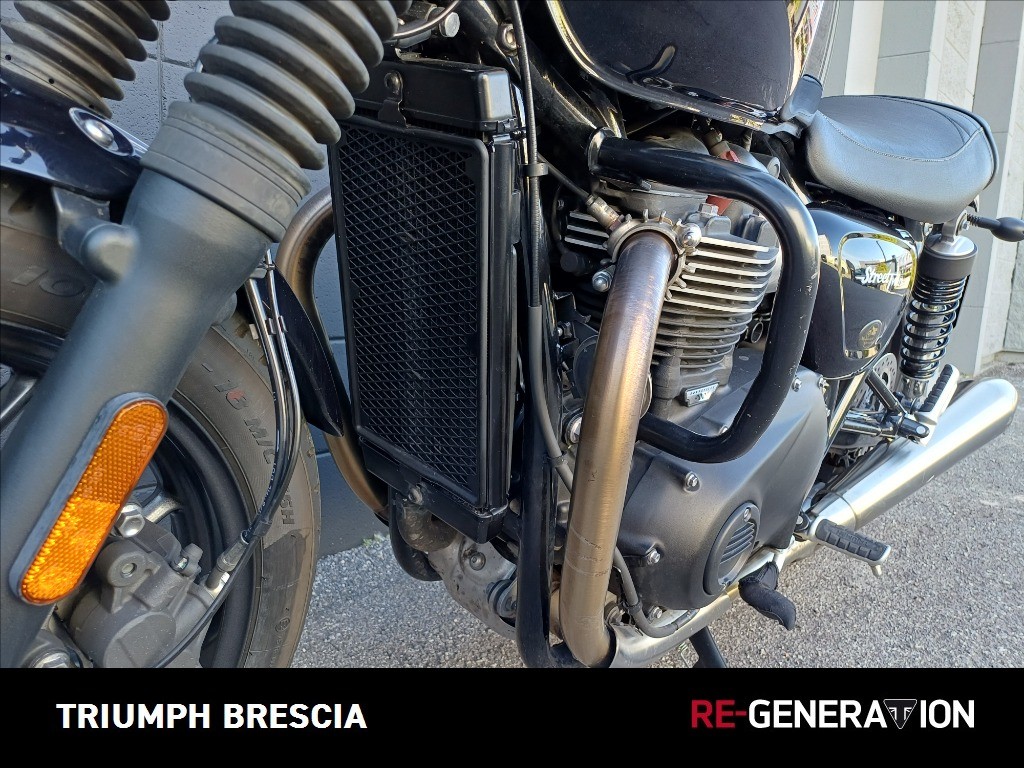 TRIUMPH Street Twin 900 
