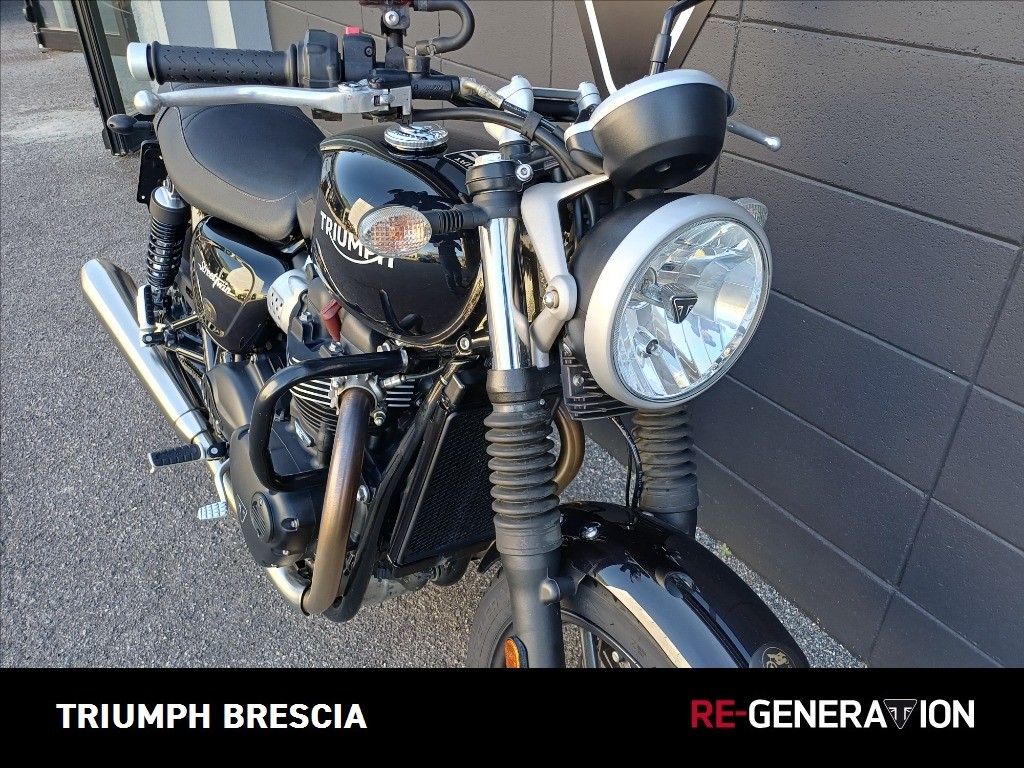 TRIUMPH Street Twin 900 