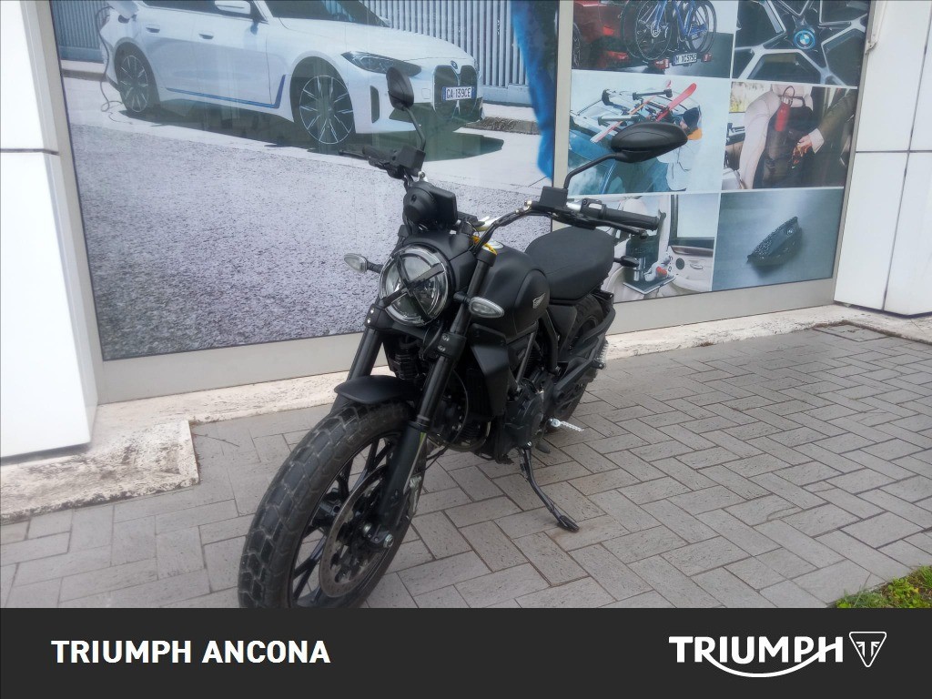 DUCATI Scrambler 800 Icon Dark