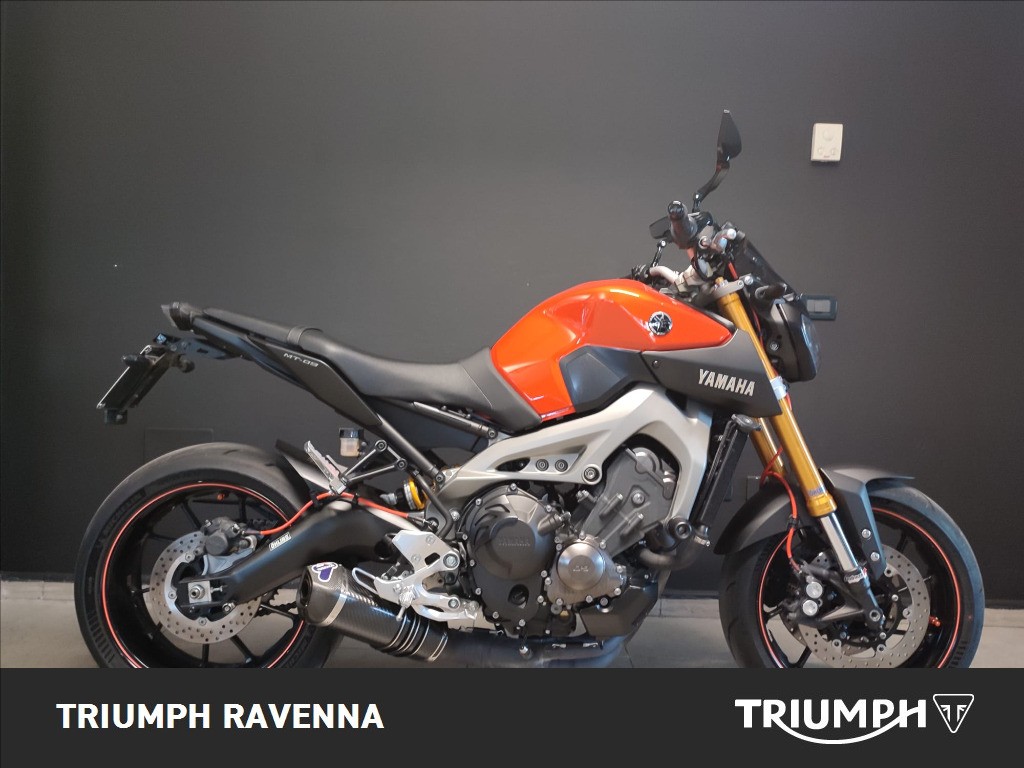 YAMAHA MT-09 850 