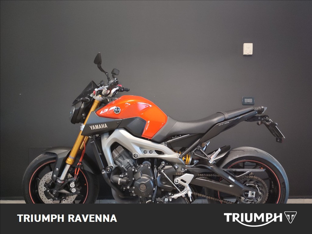 YAMAHA MT-09 850 