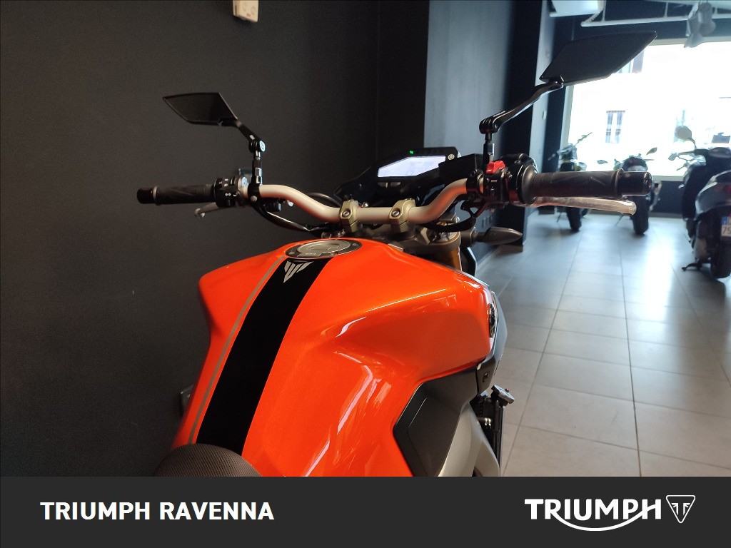 YAMAHA MT-09 850 