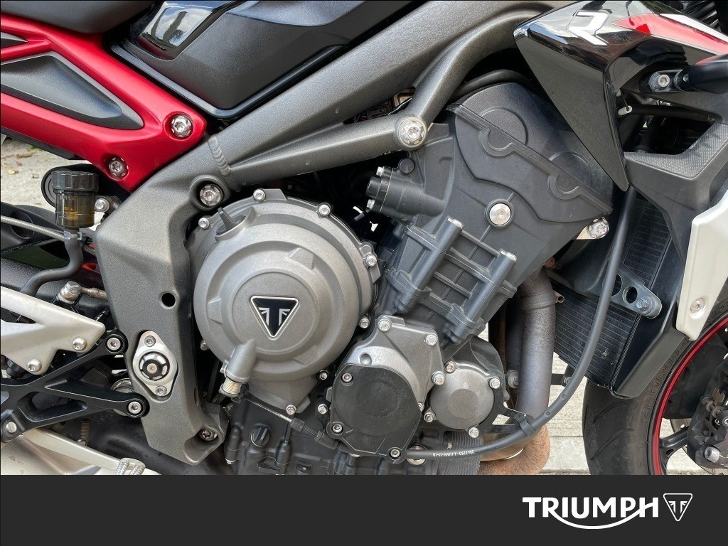TRIUMPH Street Triple 765 R