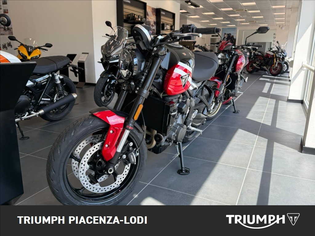 TRIUMPH Trident 660 Diablo Red / Sapphire Black Abs