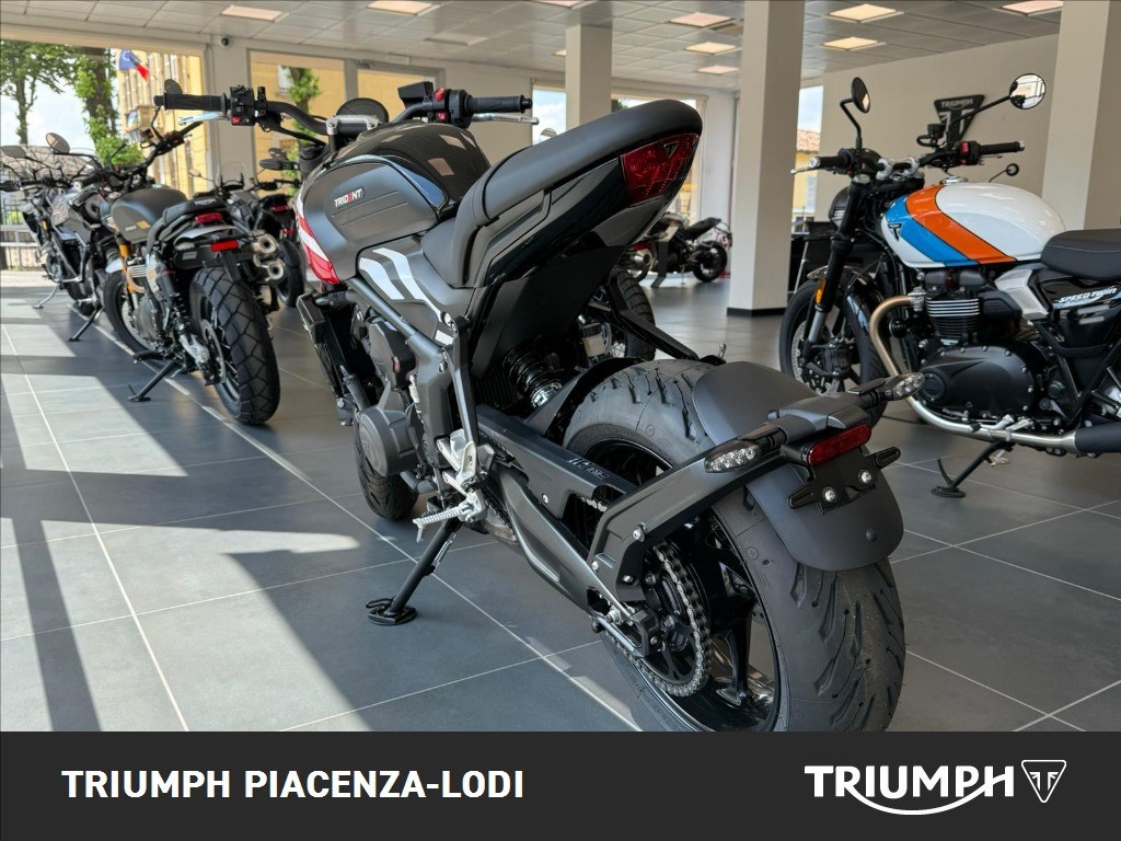 TRIUMPH Trident 660 Diablo Red / Sapphire Black Abs