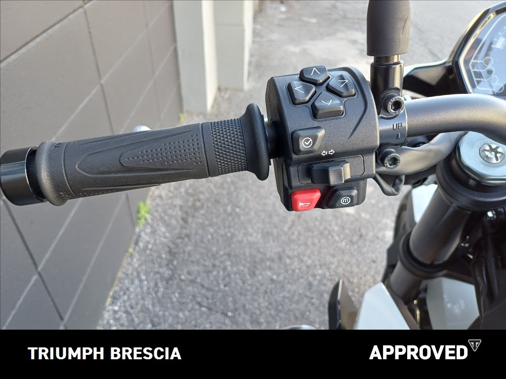 TRIUMPH Street Triple 765 R