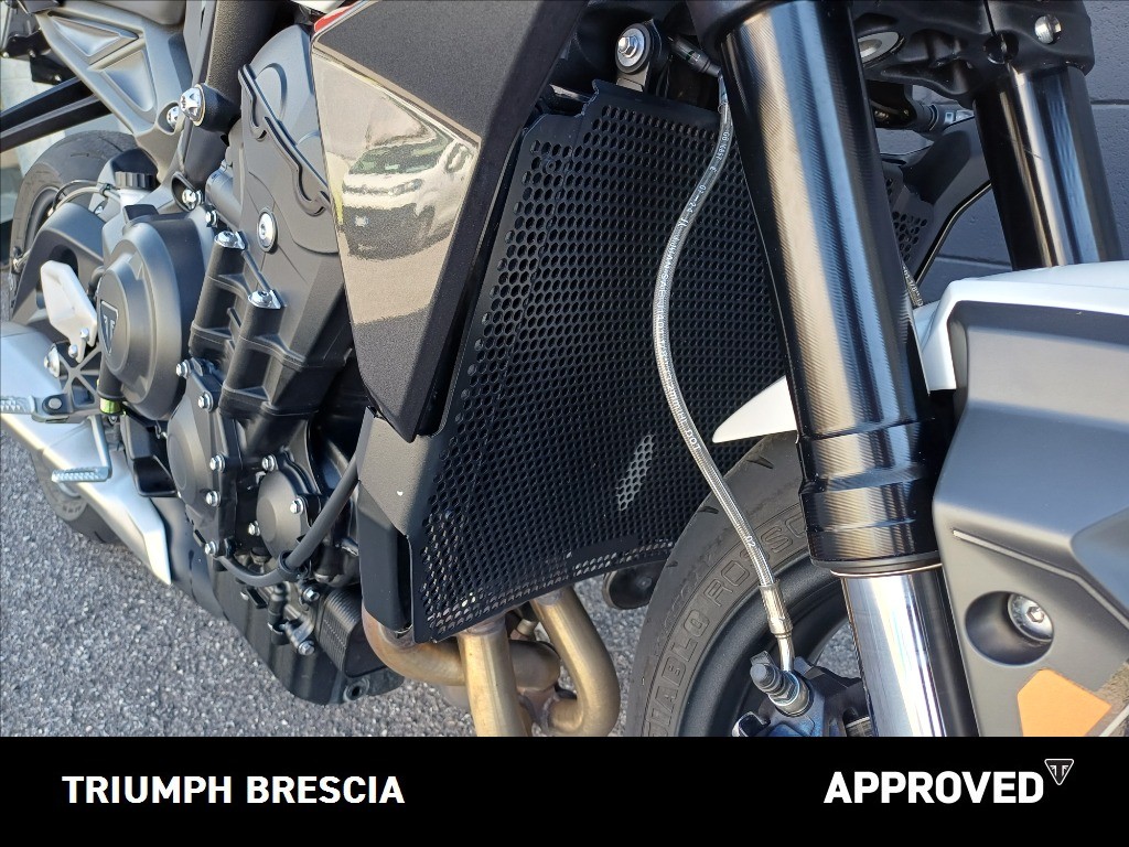 TRIUMPH Street Triple 765 R